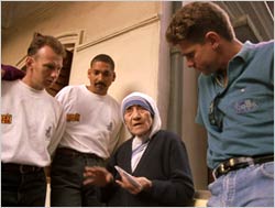 England cricketers with Mother Teresa