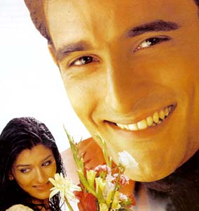 Sonali Bendre and Akshaye Khanna in Dahek