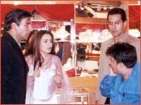 Akshay Kumar, Mahima Chaudhary, Sudhanshu Pandey and Neeraj Vora (seated)