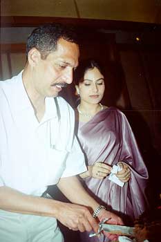  Nana Patekar and Ayesha Jhulka 